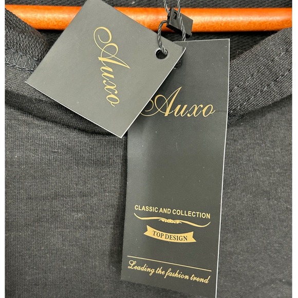 Auxo Collection Black Hoodie Long-Sleeved Dress w/Pockets Women's Small NWT - Picture 3 of 7